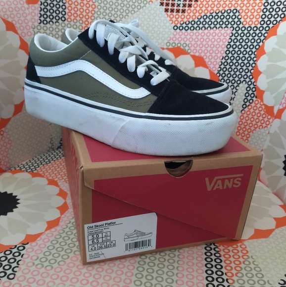 off the wall platform vans